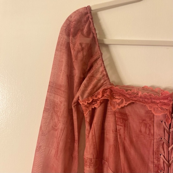 TOXIC ENVY  “Daisy" Long Sleeve Printed Midi Dress - Picture 9 of 13